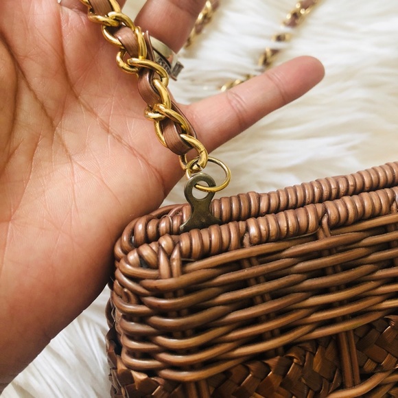 Wicker basket weave purse - Picture 4 of 8